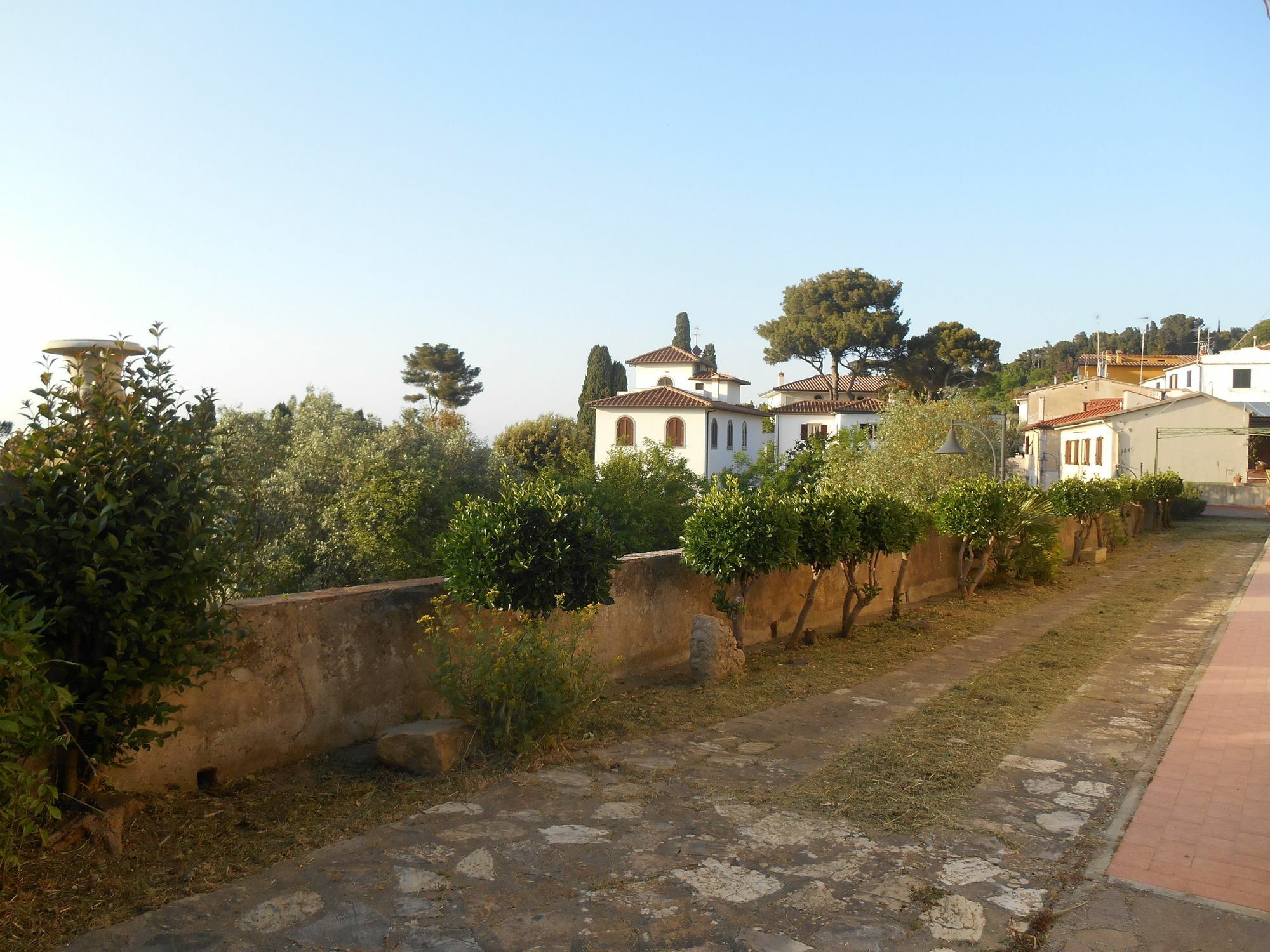 Ferienhaus Villa Della Querceta Livorno Bagian luar foto